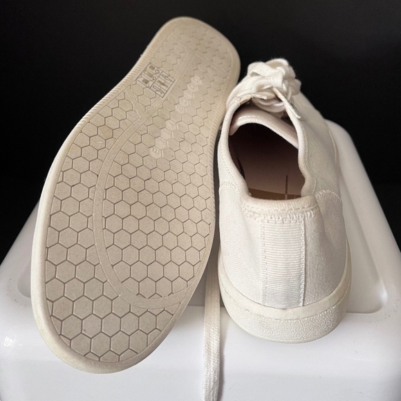Dolce Vita Nexie White Canvas Sneakers 8.5 - Picture 4 of 7